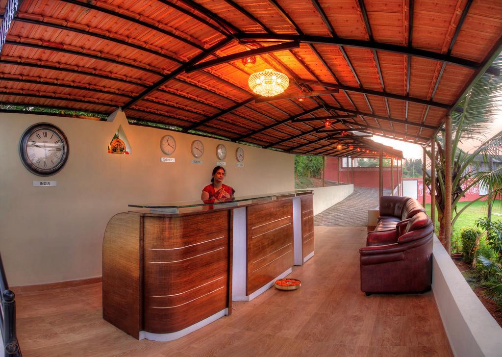 By The Way Hotel Mysore Exterior photo